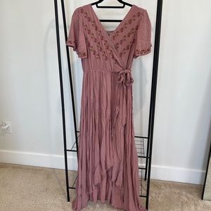Mauve maxi dress with floral detail • faux wrap dress with tie & flutter sleeve